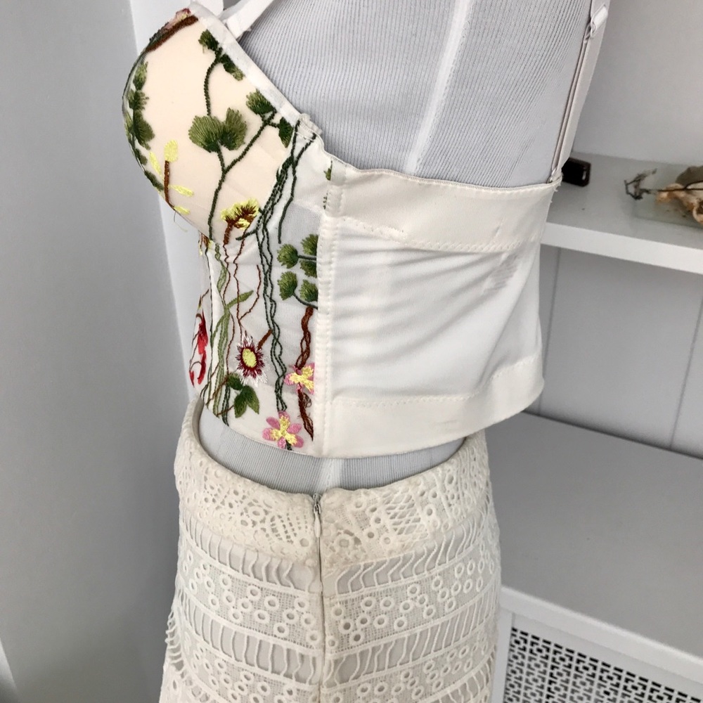 NWOT Floral Bustier - Picture 4 of 7